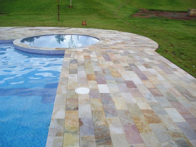 Pedra São Tomé Serrada