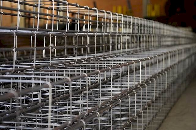 colunas prontas c/ 6 metros