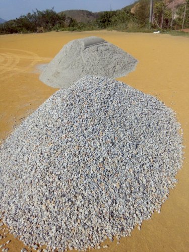 TIJOLOS, AREIA, PEDRA E AREOLA 
