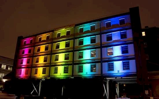 Refletores de LED brancos ou coloridos