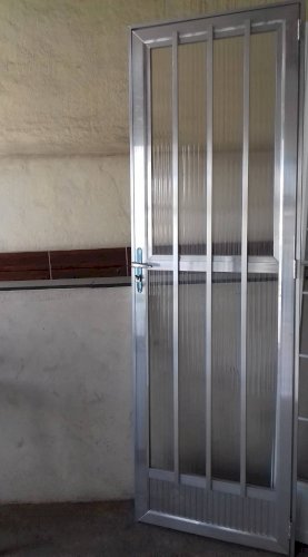 Portas Palito e Venezianas